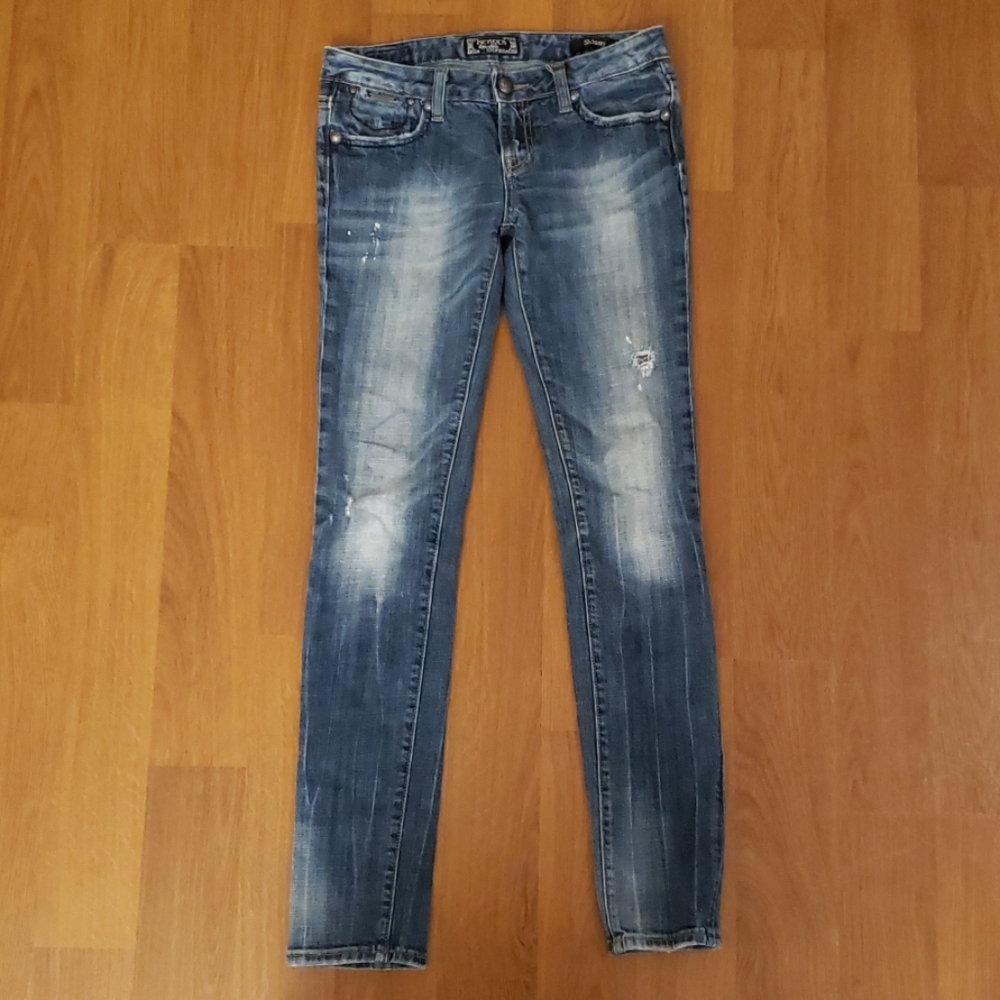 Express Rerock Jeans!